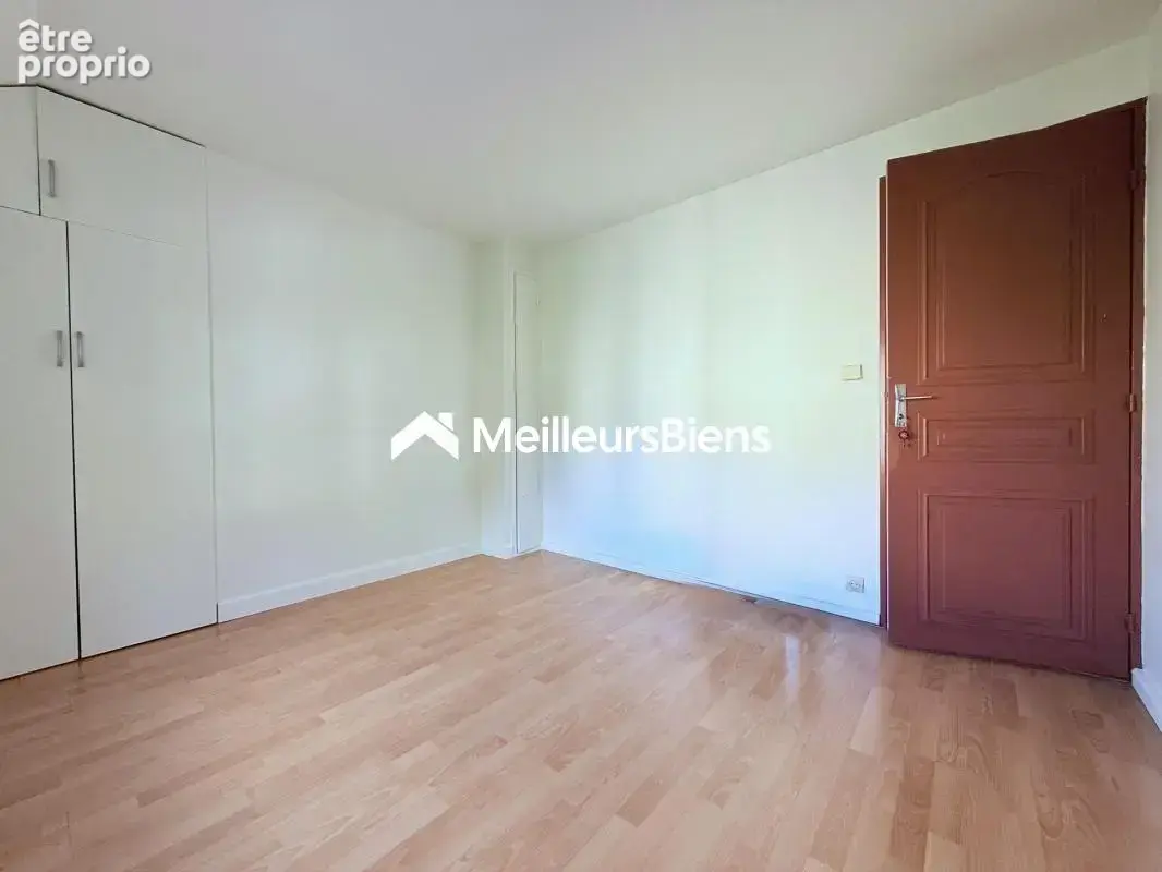 Maison 87 m² - 4 Chambres - jardin et garage - photo 9