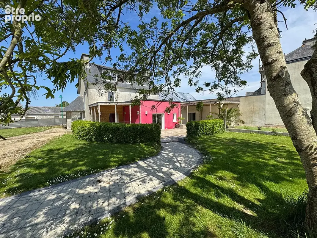 Maison à PLOUGAR