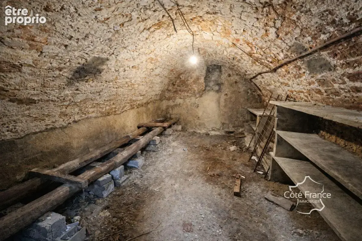 Une maison de caractère au coeur d'un environnement recherché - photo 14