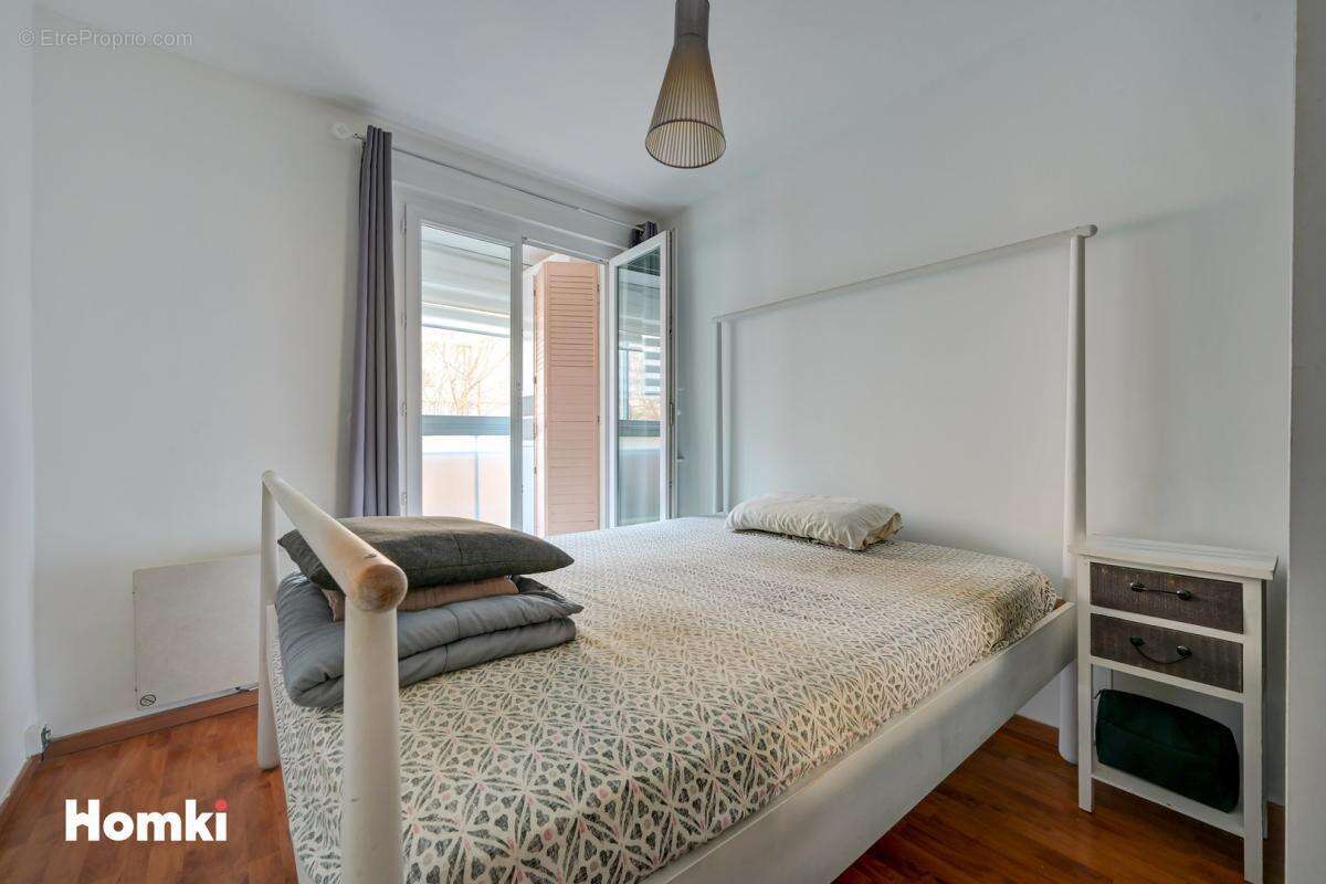 Appartement à MARSEILLE-9E
