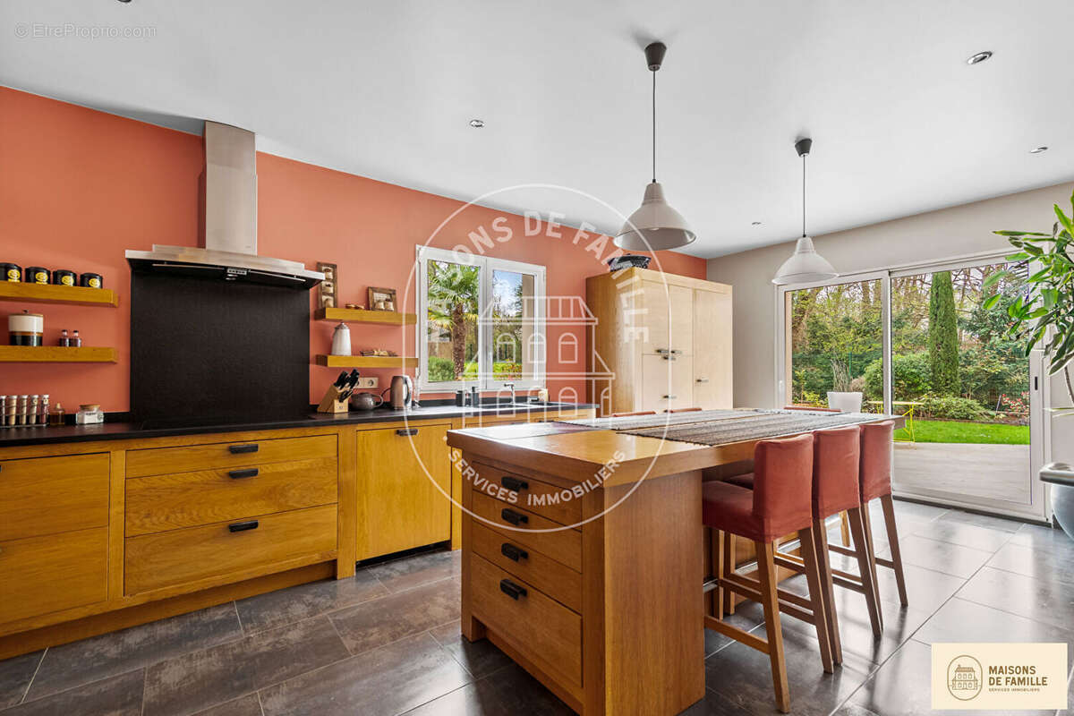 Maison à LE VESINET