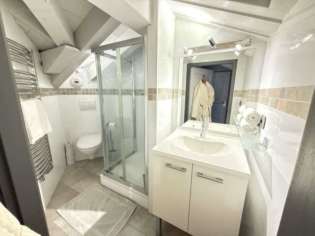 Maison à LA PERRIERE