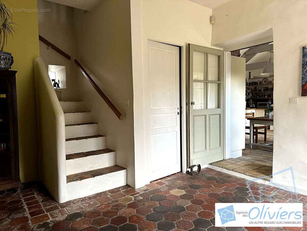 Maison à DAMPIERRE-EN-YVELINES