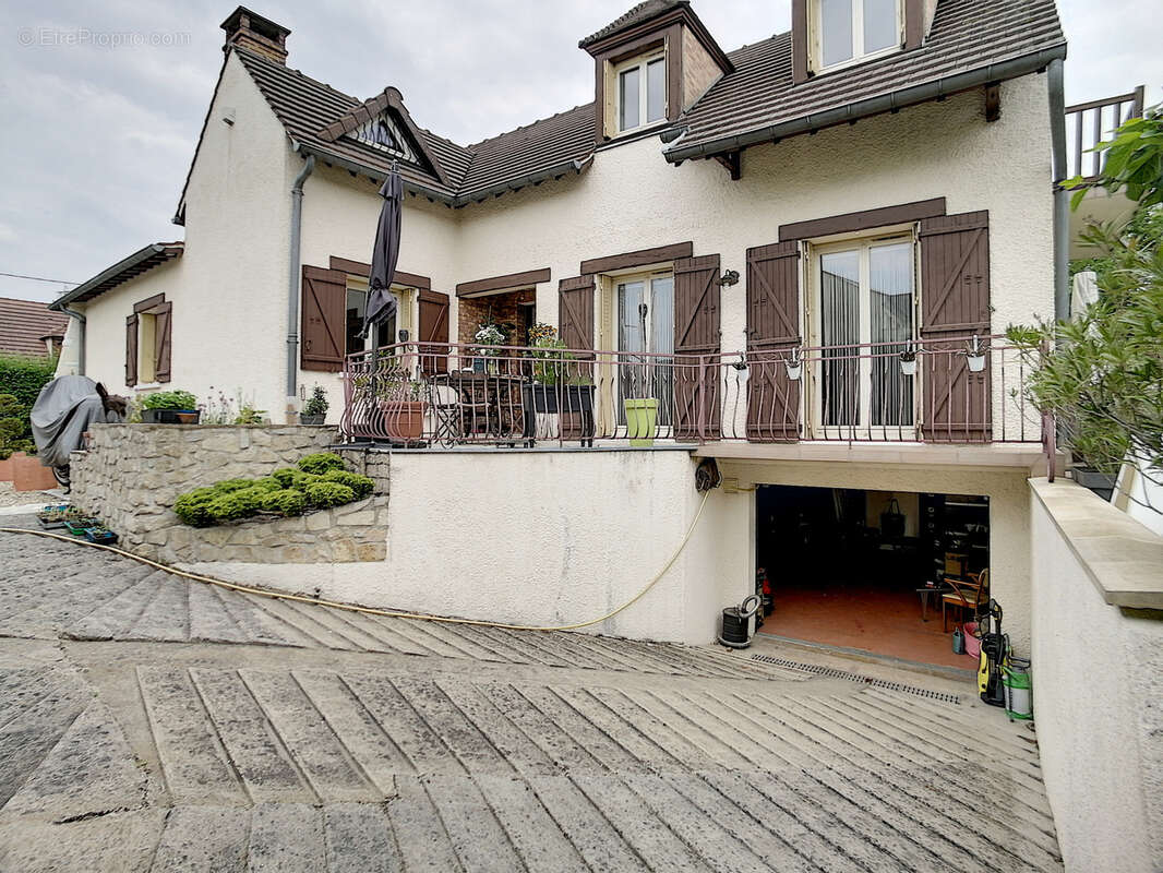 Maison à VAUJOURS