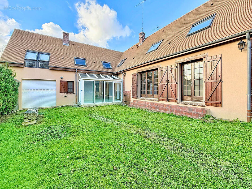 Maison à NOGENT-LE-PHAYE
