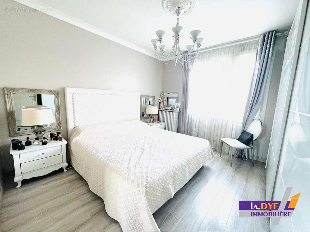 Maison à AULNAY-SOUS-BOIS