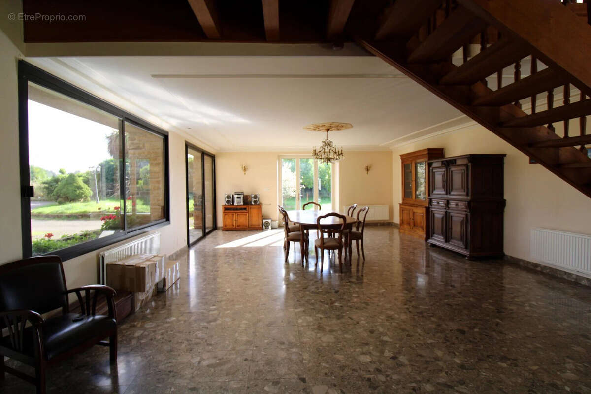 Maison 230 m² à Saint-Barnabe  - photo 4