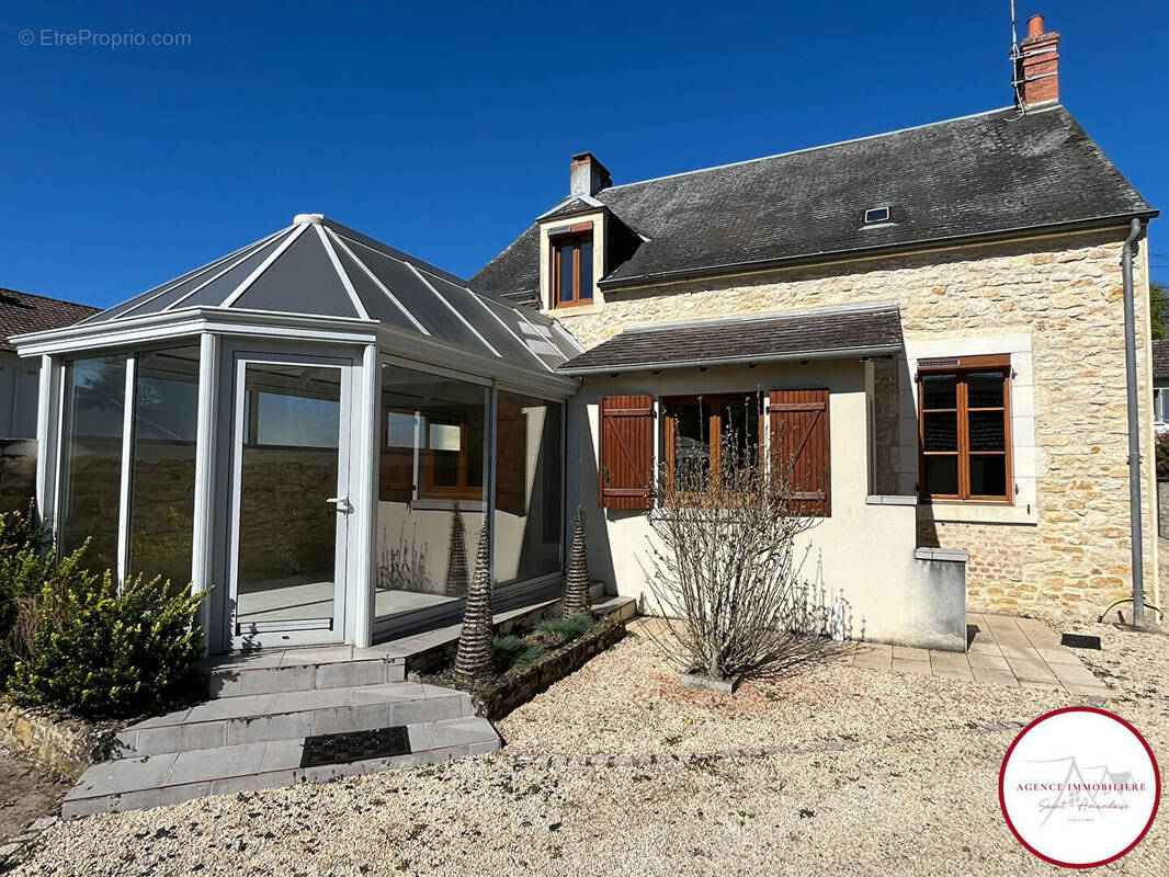 Maison à SAINT-AMAND-MONTROND