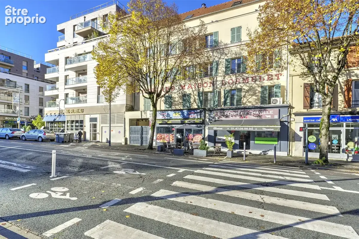 Au cur du Centre-ville et à 6 min à pied Gare Rive Droite Ligne L - photo 4