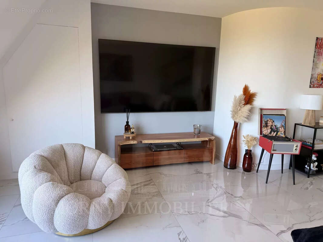 Appartement à TOURGEVILLE