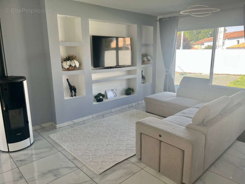 Maison à MOUTIERS-SUR-LE-LAY