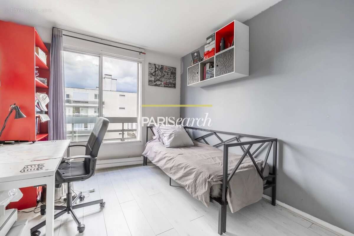 Appartement à LEVALLOIS-PERRET