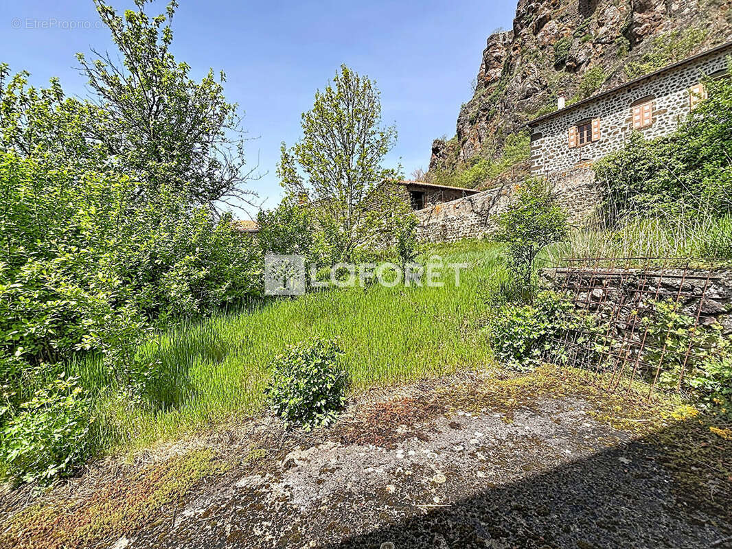 Appartement à POLIGNAC