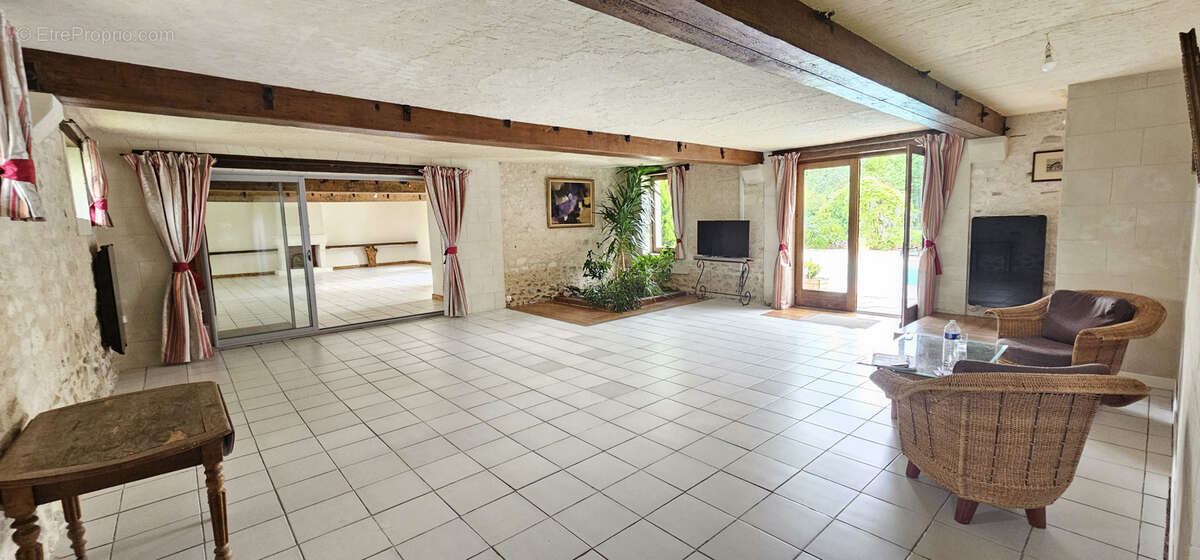Maison à SAINTE-MAURE-DE-TOURAINE
