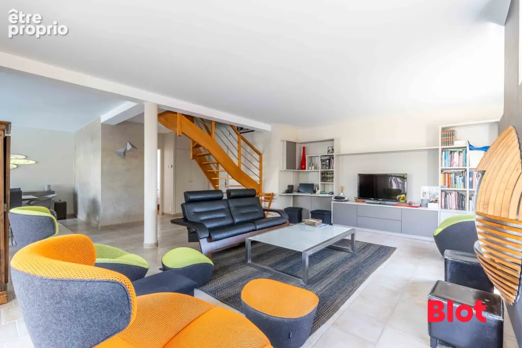 Maison 8 pièces 179 m² à vendre à Cesson-Sevigne (35510) - photo 3