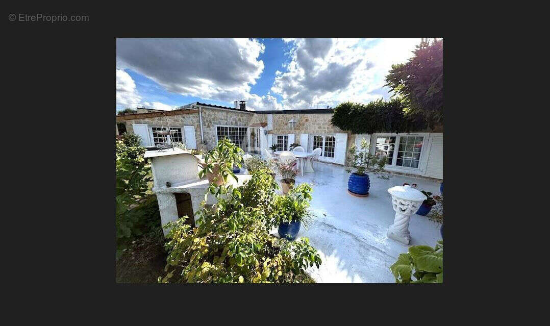 Maison à TOURNAN-EN-BRIE