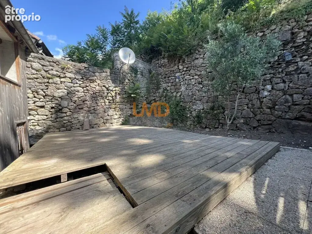 Maison rénovée avec grand garage et terrasse – Antraigues-sur-Vo - photo 16