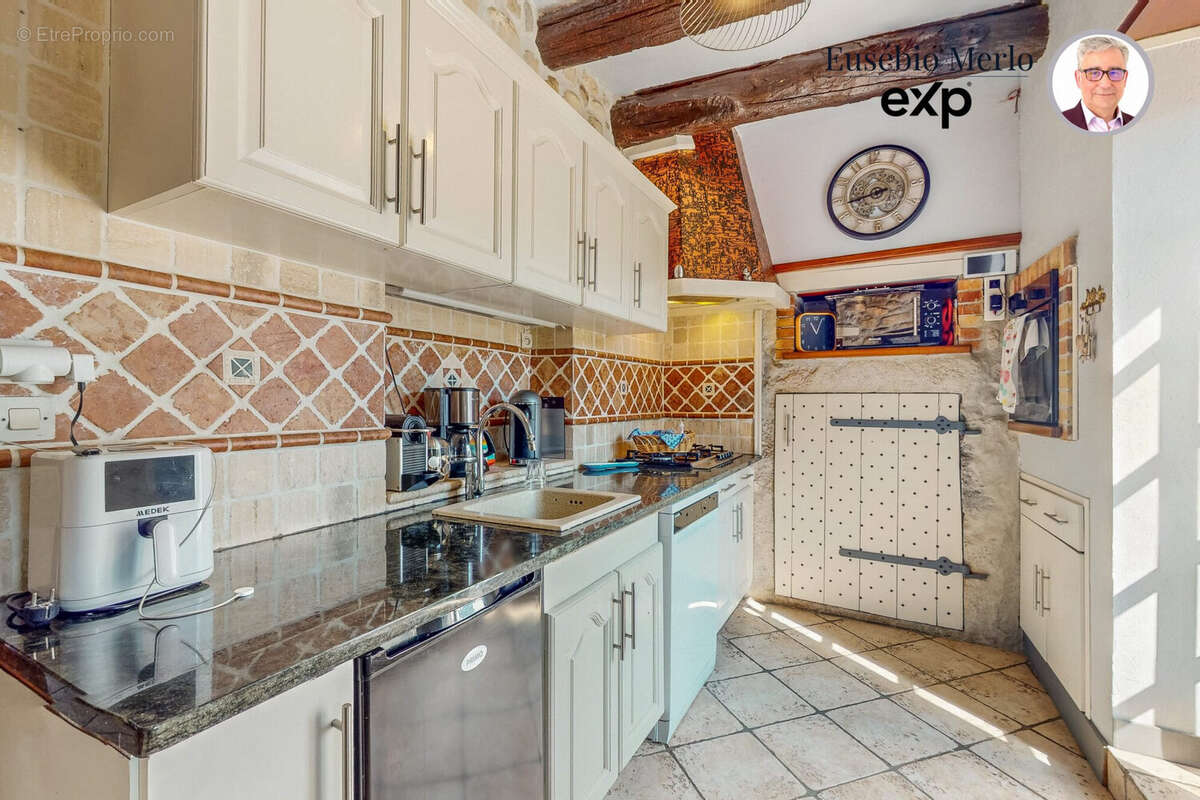 Maison 311 m² à Sainte-Marie-D'alloix  - photo 5