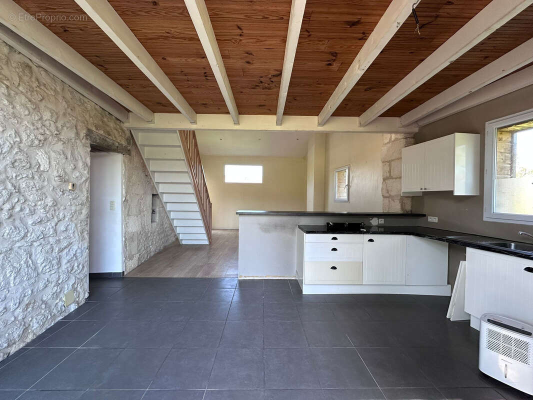 Maison à VILLEGOUGE