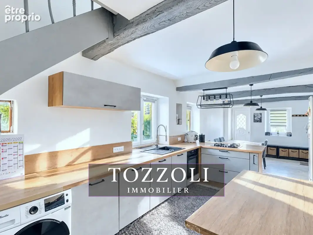 Maison Oytier Saint Oblas 6 pièce(s) 110.11 m2 - photo 2