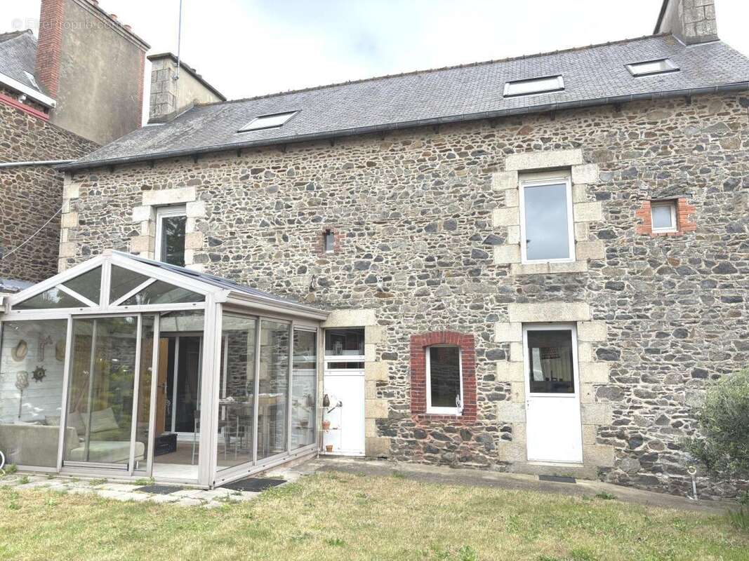 Maison 170 m² à Plourhan  - photo 9