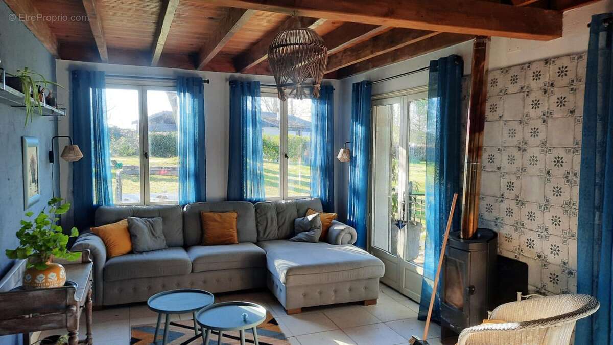 Maison à MONTPEZAT-DE-QUERCY