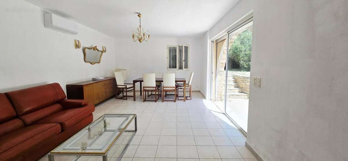 Maison à SALERNES