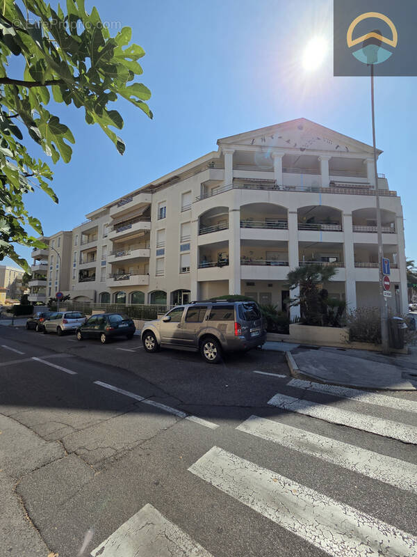 Parking à HYERES