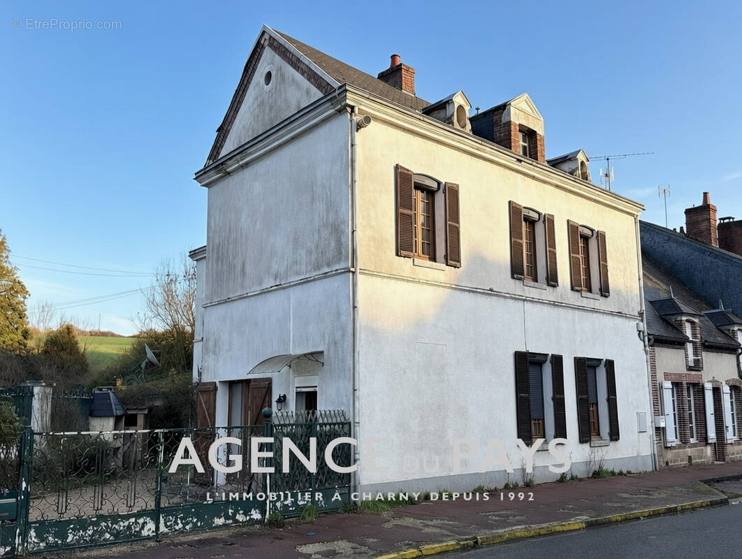 Maison à CHAMBEUGLE