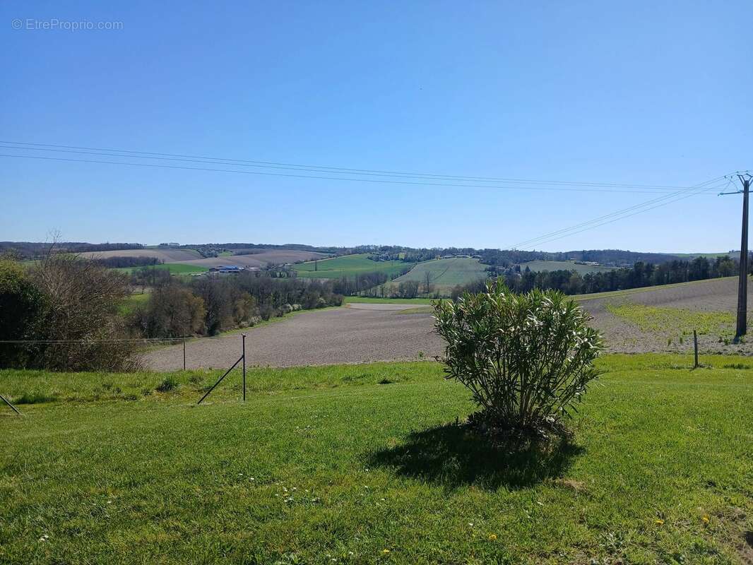 Maison à SAINT-PAUL-LIZONNE