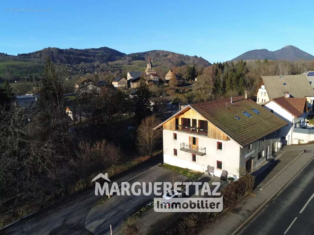 Appartement à HABERE-LULLIN