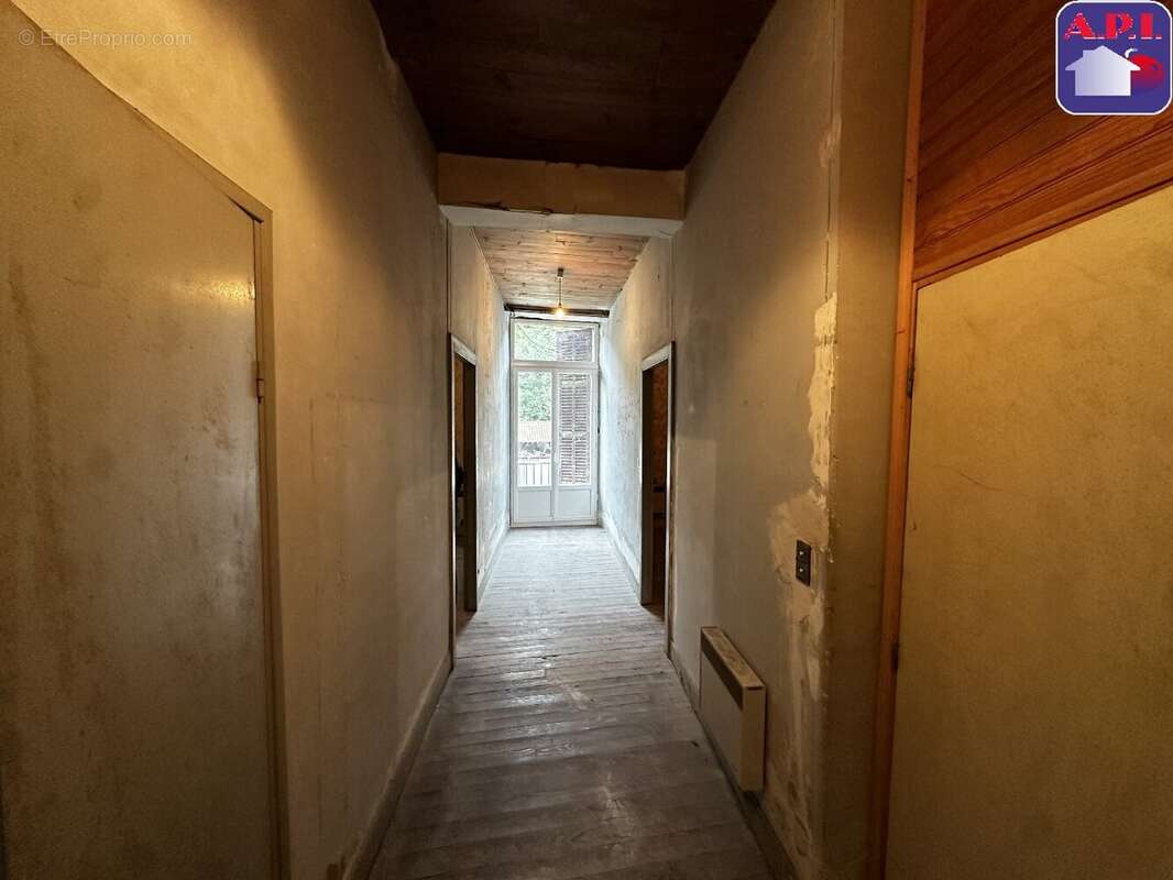 Maison à CASTELNAU-DURBAN