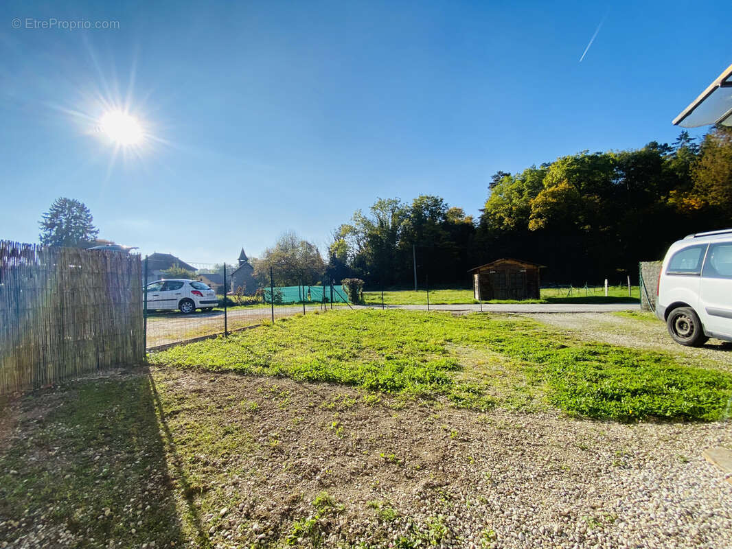 Maison à ENTRE-DEUX-GUIERS