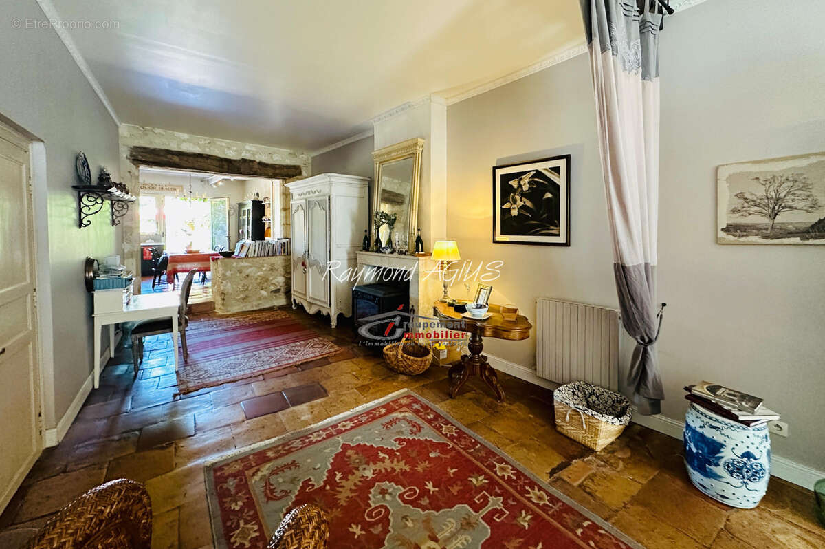 Maison à PORT-SAINTE-FOY-ET-PONCHAPT