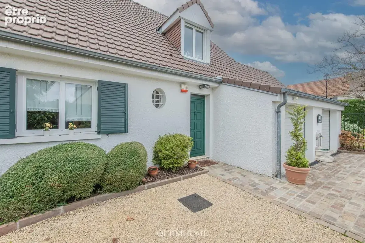 EXCLUSIVITÉ - Maison familiale avec jardin arboré + double garage - photo 31