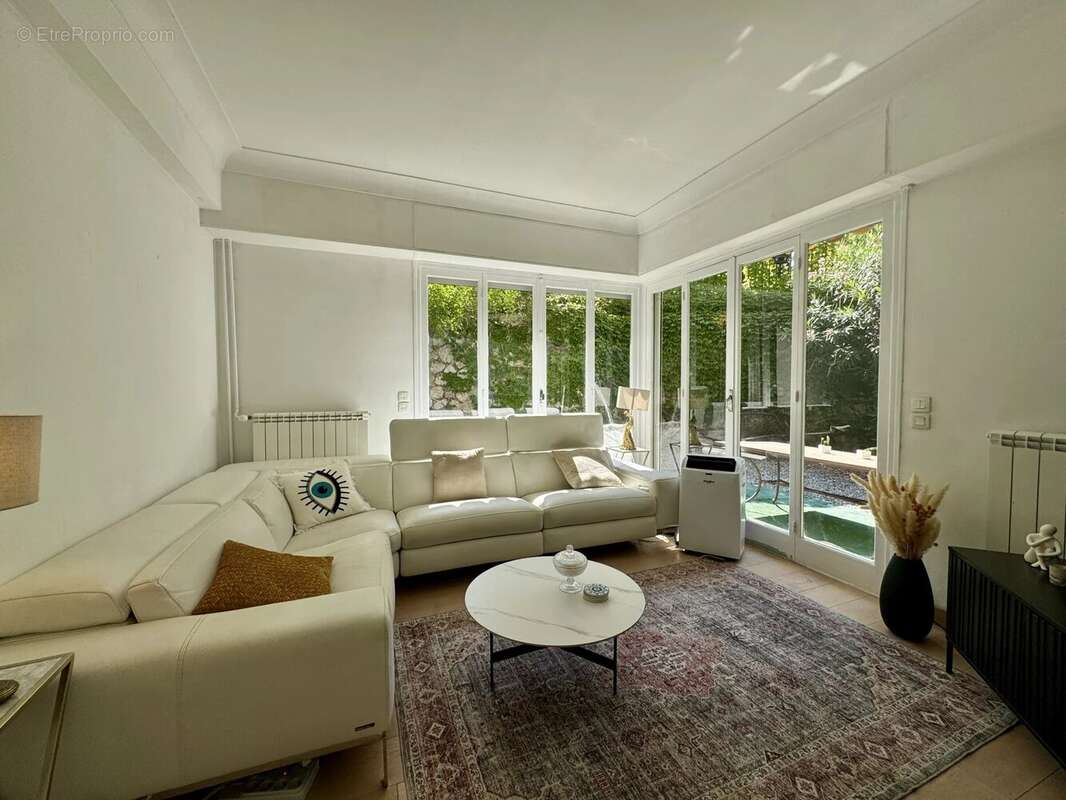 Nice – Bas Cimiez  Élégant RDJ - Résidence de prestige - photo 11