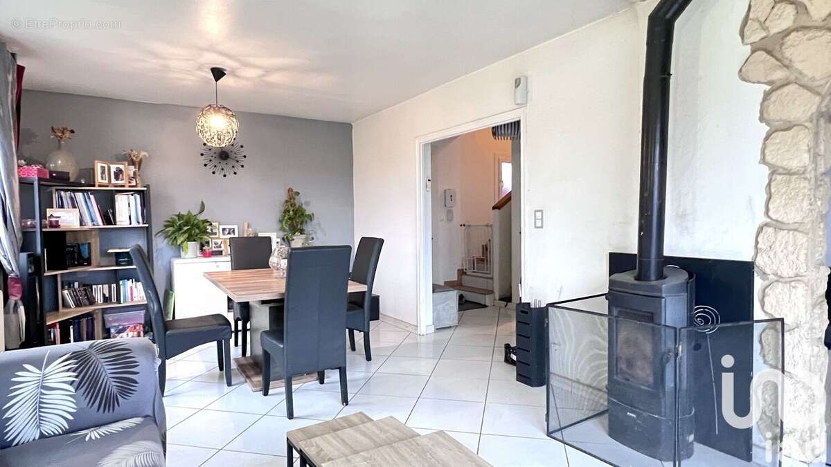 Maison 128 m² à Chene-En-Semine  - photo 3
