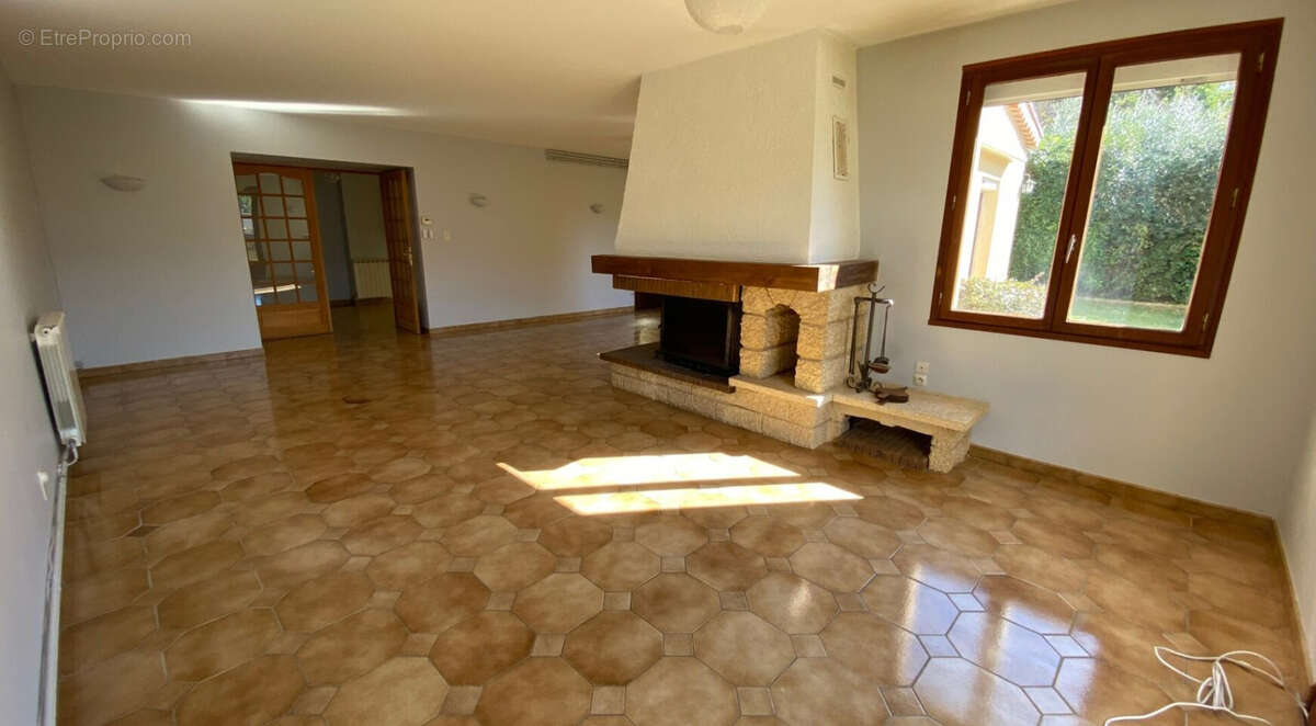 Maison à SAINT-PERAY