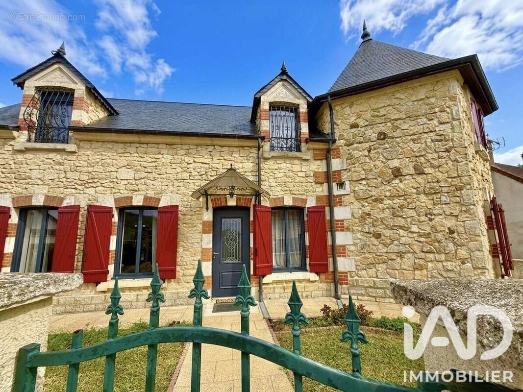 Photo 2 - Maison à LA CHARITE-SUR-LOIRE