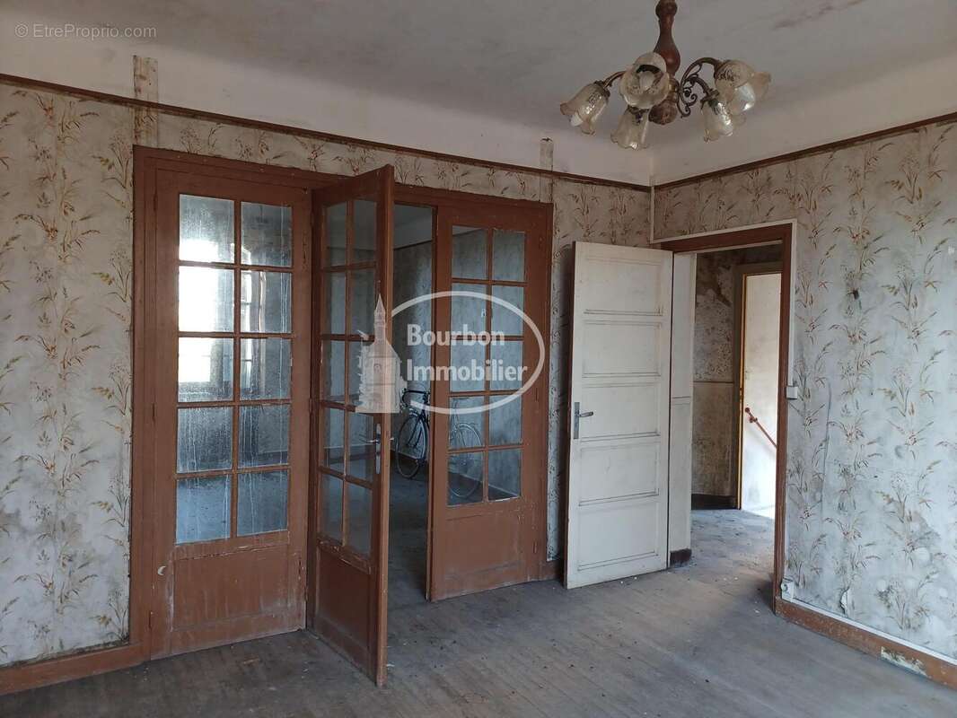 n°3 - Maison à BOURBON-LANCY