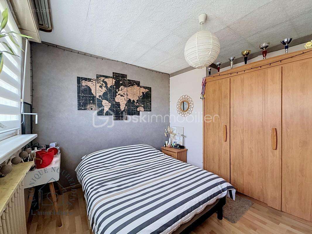 Maison 4 chambres, 3 garages, jardin, proche des commodités - photo 16