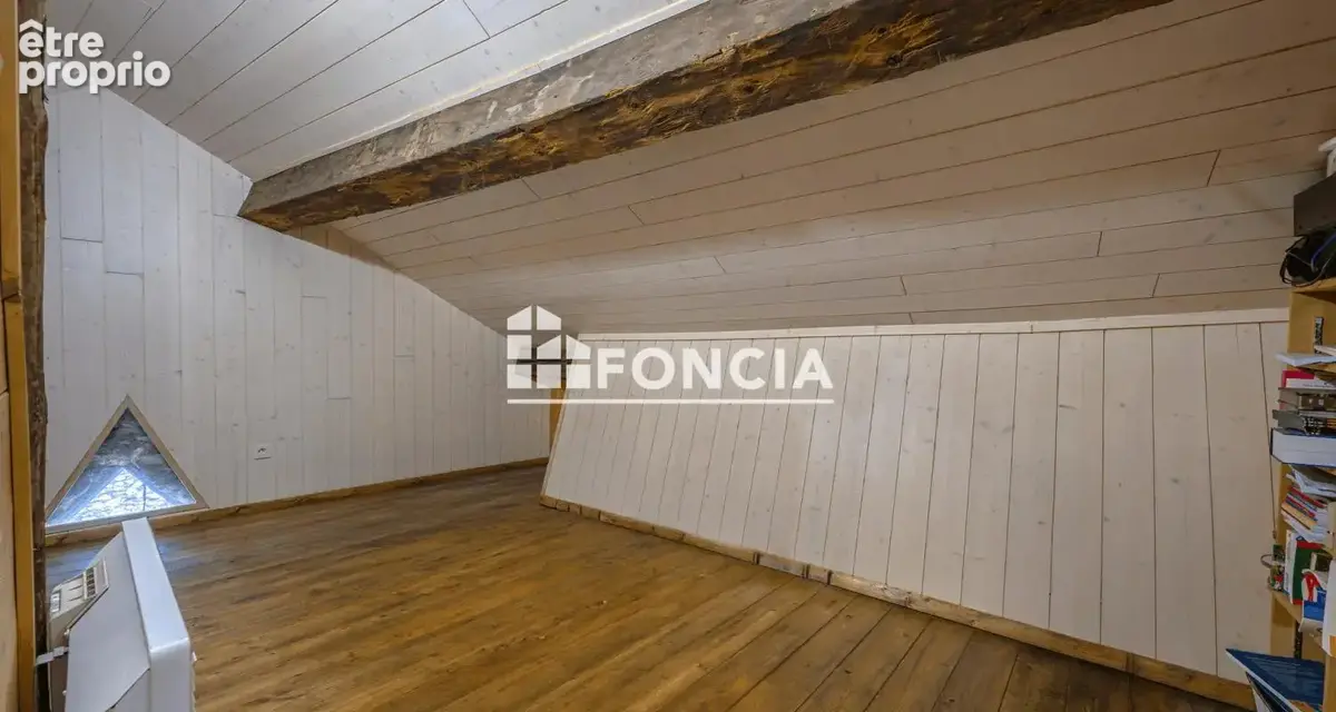 Annecy - Vieux Quartier Type 3 Duplex - photo 9