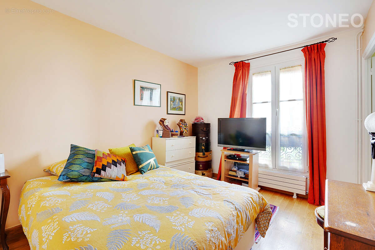 Appartement à PARIS-9E