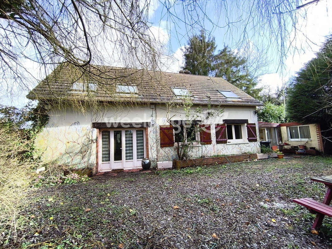 Maison à COURVILLE-SUR-EURE