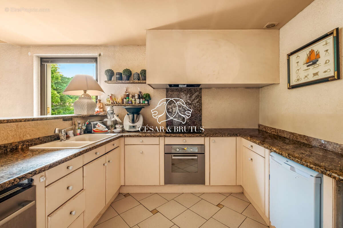 Maison 214 m² à Vienne  - photo 8