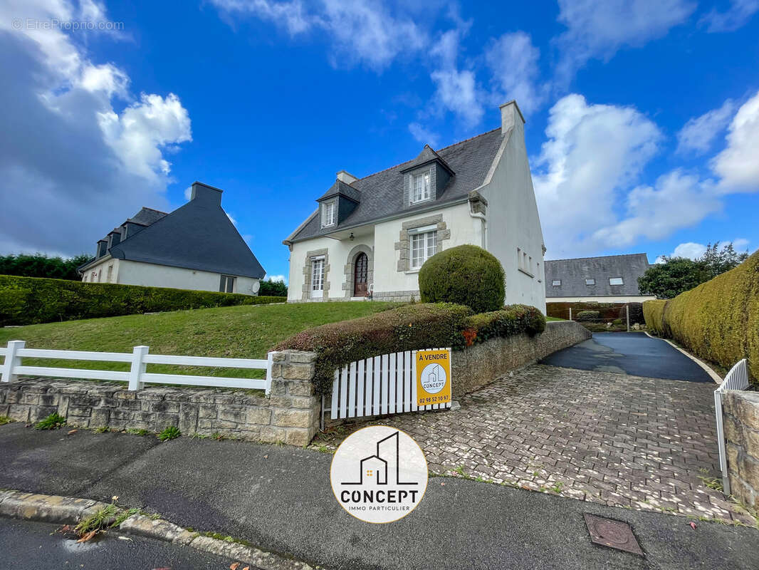 Maison à PLOUIGNEAU