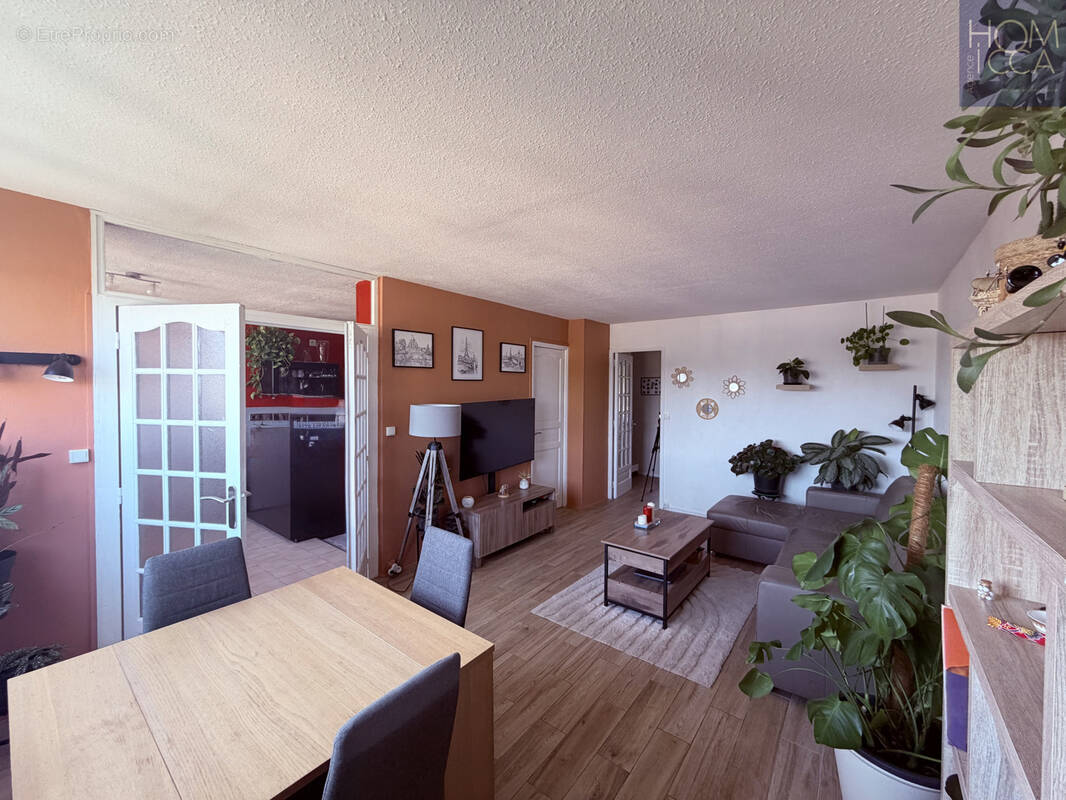 Appartement à LYON-9E