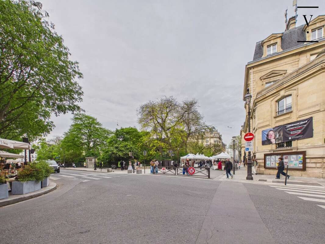 Appartement à PARIS-3E