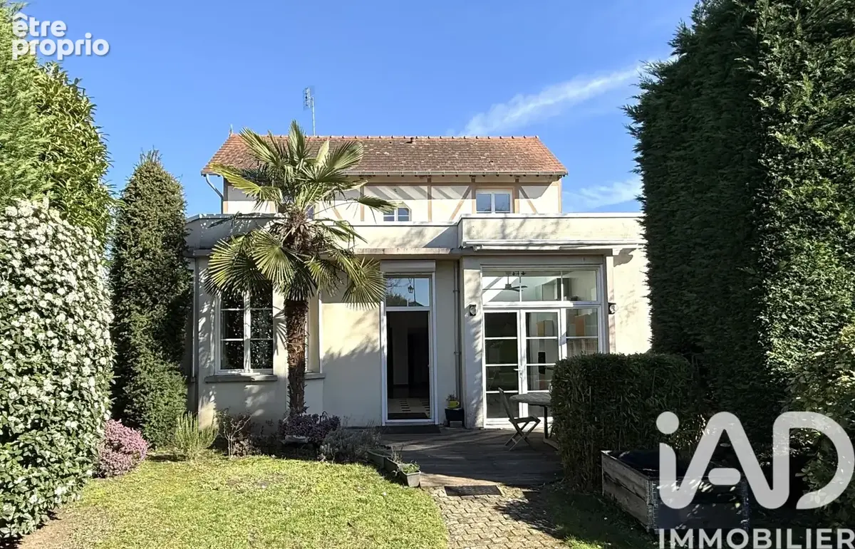 Photo 1 - Maison à COMPIEGNE