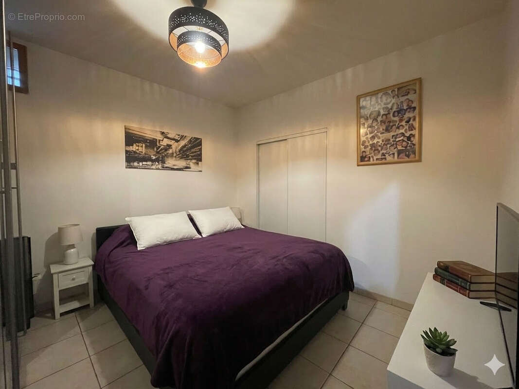 Appartement à CUCURON